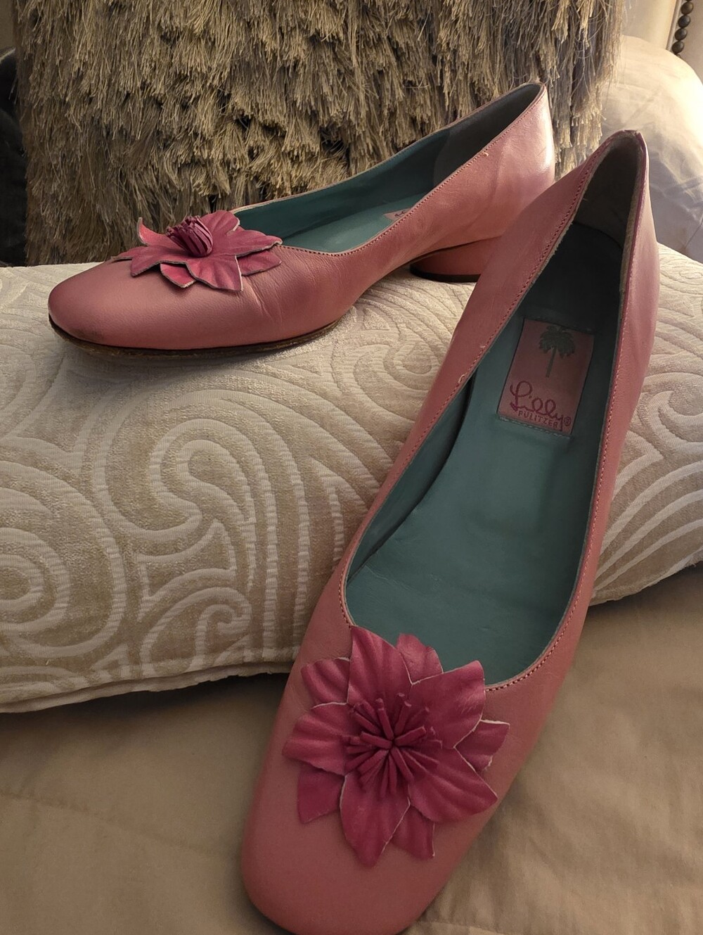 VTG VGC Lilly Pulitzer Pink Flats With Flower Detail -- Size 9M - Picture 5 of 7